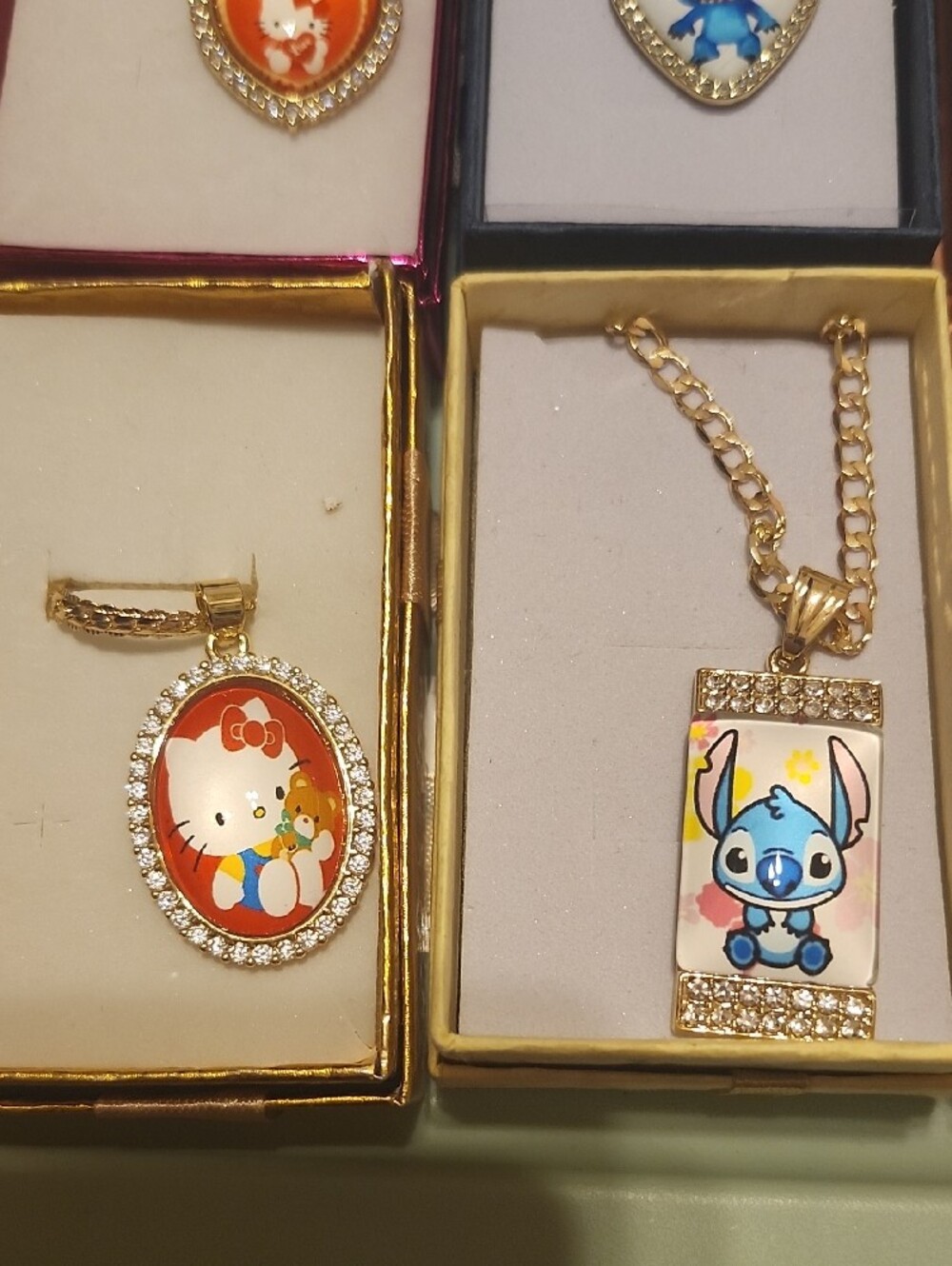 12 Piece Lot Of Necklace With Pendants. - Picture 3 of 11